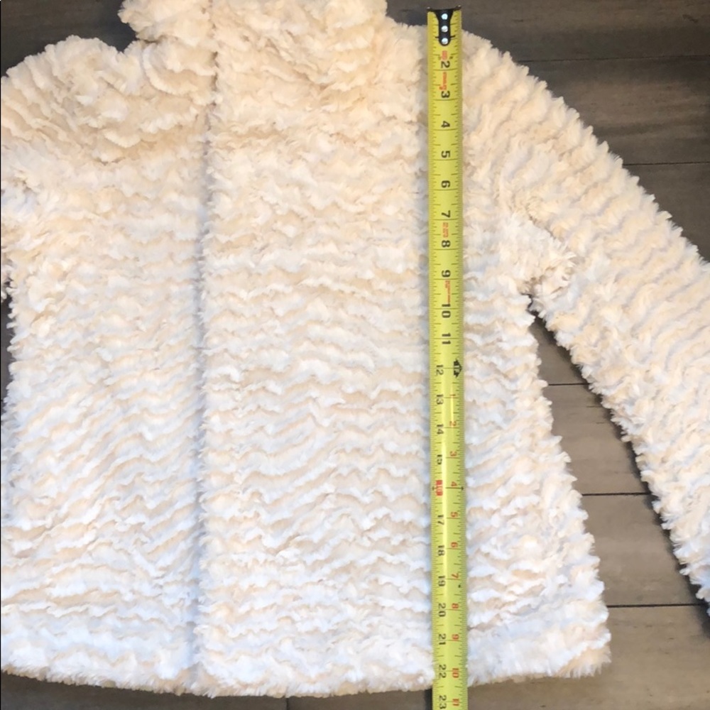 Patagonia pelage faux fur coat - Picture 8 of 15